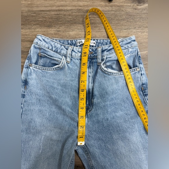Zara High Rise Slim Bootcut Slit Leg Blogger Fav Jeans
Size 2 (34) - Picture 7 of 7